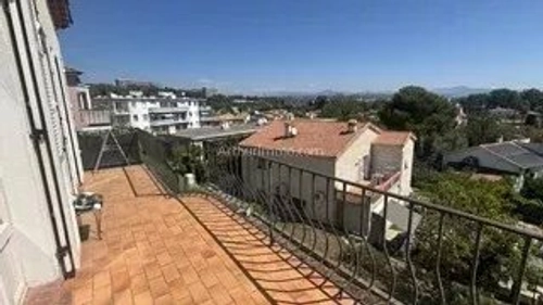 Image d'un maison 4 pièces 133 m² à 680000€ à villeneuve-loubet (06270)