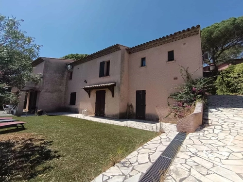 Image d'un maison 8 pièces 209 m² à 676000€ à fréjus (83600)