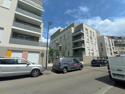 Image d'un appartement 3 pièces 57 m² à 210000€ à trappes (78190)