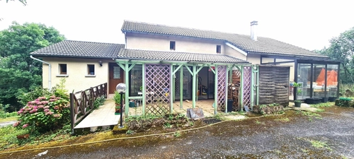 Image d'un maison 12 pièces 240 m² à 213000€ à lacaze (81330)