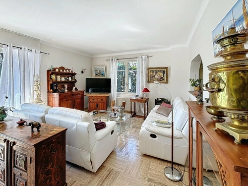 Image d'un maison 6 pièces 181 m² à 645000€ à saint-raphaël (24160)