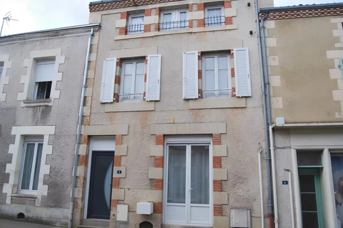 Image d'un maison 6 pièces 124 m² à 71500€ à lathus-saint-rémy (86390)