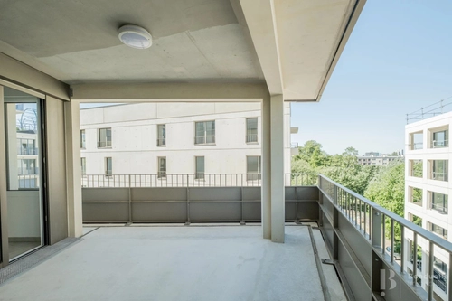 Image d'un appartement 4 pièces 91 m² à 1340€ à bordeaux (33200)