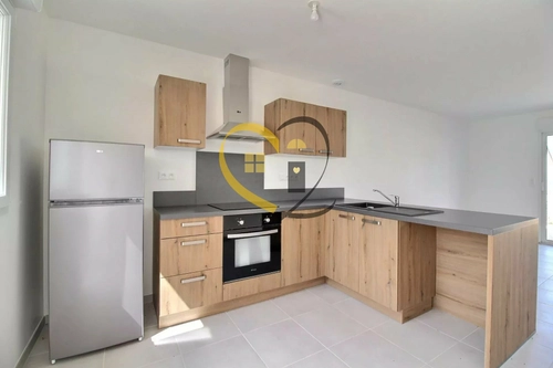 Image d'un maison meublée 3 pièces 68 m² à 980€ à bourges (18000)