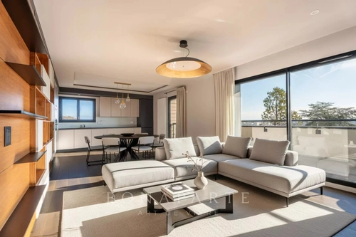 Image d'un appartement 4 pièces 109 m² à 720000€ à ferney-voltaire (01210)
