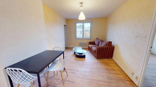 Image d'un appartement 4 pièces 67 m² à 598€ à saint-julia (31540)