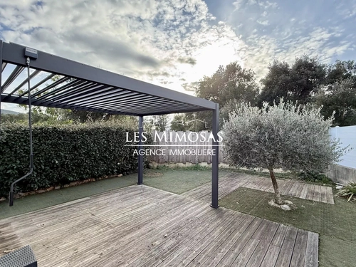 Image d'un maison 4 pièces 83 m² à 295000€ à roquebrune-sur-argens (83520)