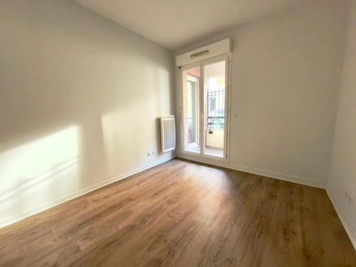 Image d'un appartement 4 pièces 92 m² à 1527€ à argenteuil (95100)