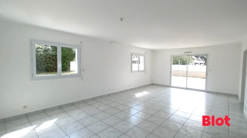 Image d'un maison 7 pièces 158 m² à 1850€ à baden (56870)