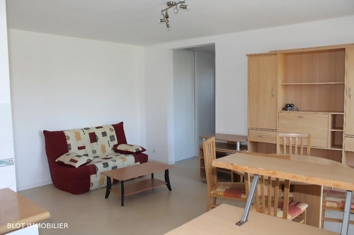 Image d'un appartement meublé 2 pièces 42 m² à 604€ à chartres-de-bretagne (35131)
