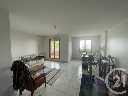 Image d'un appartement 3 pièces 74 m² à 813€ à villefranche-sur-saône (69400)