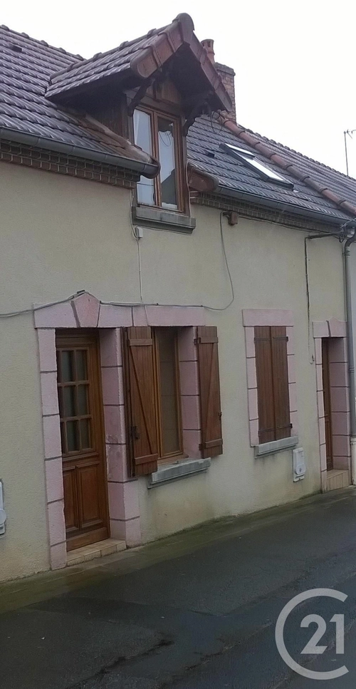 Image d'un maison 4 pièces 111 m² à 571€ à néris-les-bains (03310)