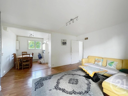 Image d'un appartement 3 pièces 61 m² à 120000€ à montereau-fault-yonne (77130)