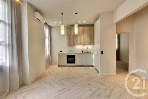 Image d'un appartement 4 pièces 92 m² à 785000€ à beausoleil (06240)