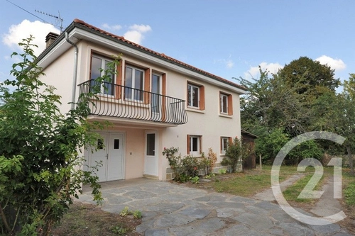 Image d'un maison 6 pièces 122 m² à 1380€ à clermont-ferrand (63000)