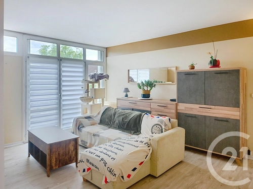 Image d'un appartement 3 pièces 60 m² à 130000€ à saint-jean-de-la-ruelle (45140)