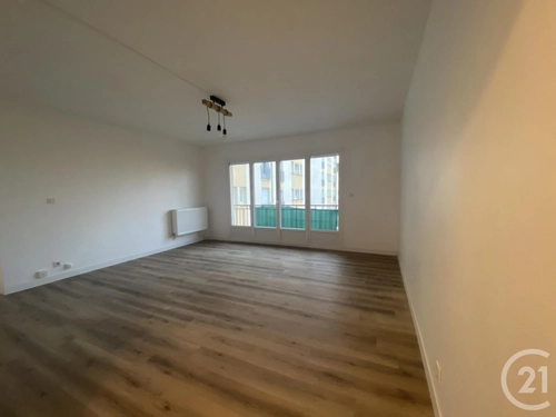 Image d'un appartement 3 pièces 67 m² à 1050€ à maurepas (80360)