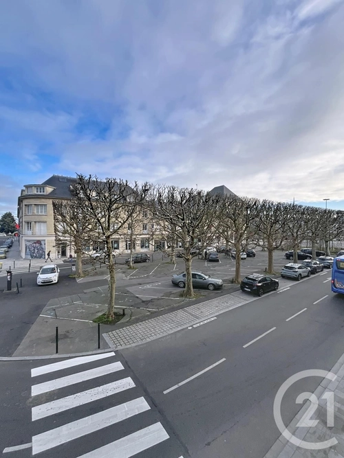 Image d'un appartement 1 pièce 27 m² à 530€ à compiègne (60200)