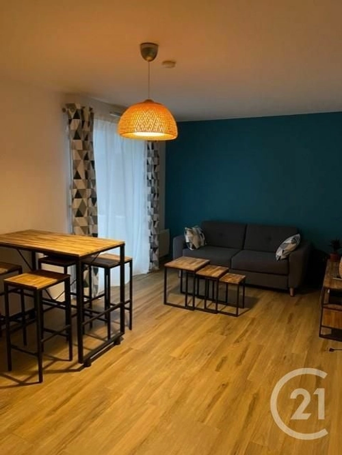 Image d'un appartement meublé 2 pièces 38 m² à 563€ à saintes (17100)