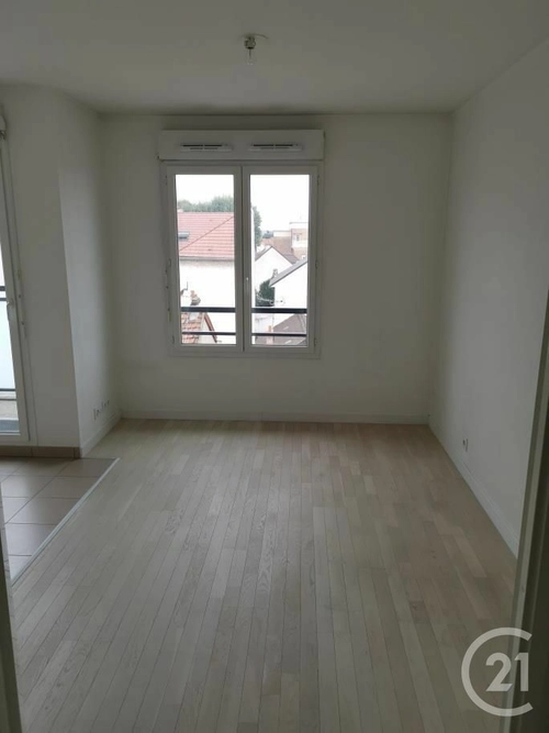 Image d'un studio 24 m² à 600€ à aulnay-sous-bois (93600)