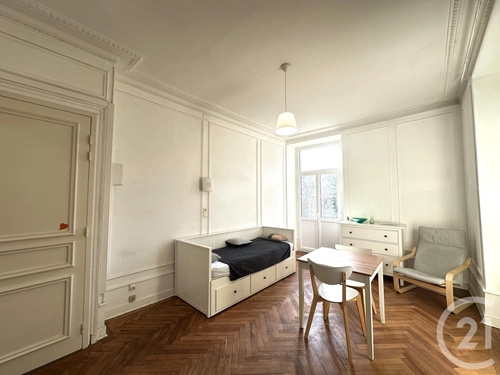 Image d'un studio meublé 24 m² à 435€ à aix-les-bains (73100)