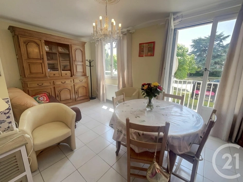 Image d'un appartement 4 pièces 71 m² à 108000€ à beaugency (45190)