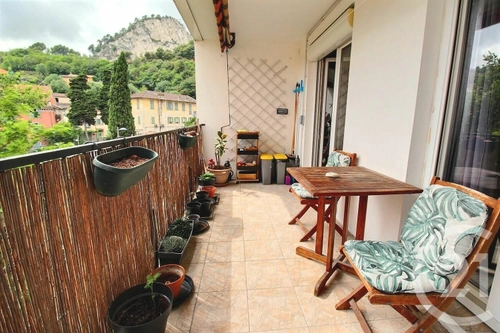 Image d'un appartement 5 pièces 102 m² à 329000€ à saint-andré-de-la-roche (06730)