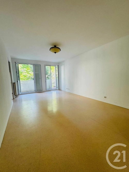 Image d'un appartement 3 pièces 66 m² à 1175€ à aubervilliers (93300)