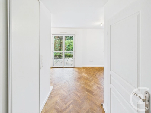 Image d'un studio 25 m² à 121000€ à trappes (78190)