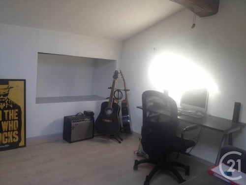 Image d'un appartement 3 pièces 39 m² à 595€ à sommières (30250)