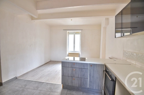 Image d'un appartement 5 pièces 99 m² à 700€ à bourg-de-péage (26300)