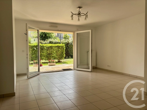 Image d'un appartement 3 pièces 62 m² à 1300€ à "émerainville" (77184)