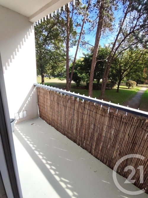 Image d'un appartement meublé 5 pièces 92 m² à 1400€ à rezé (44400)