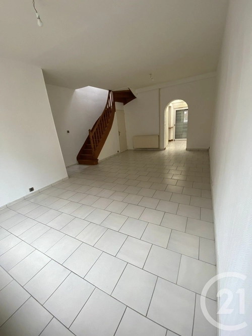 Image d'un maison 4 pièces 65 m² à 740€ à saint-quentin (02100)