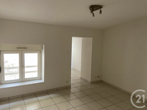 Image d'un appartement 2 pièces 24 m² à 325€ à verdun (09310)