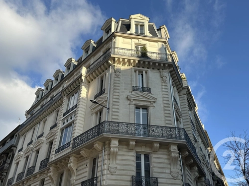 Image d'un appartement 6 pièces 143 m² à 330000€ à grenoble (38000)