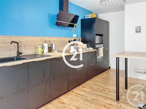 Image d'un appartement 4 pièces 90 m² à 845€ à cognac (16100)