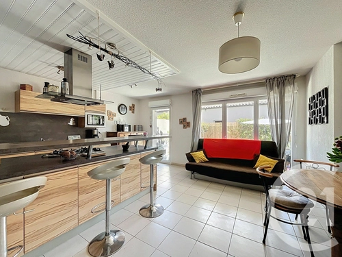 Image d'un appartement 4 pièces 71 m² à 270000€ à mèze (34140)