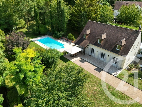 Image d'un maison 9 pièces 200 m² à 610000€ à saint-sauveur-sur-école (77930)