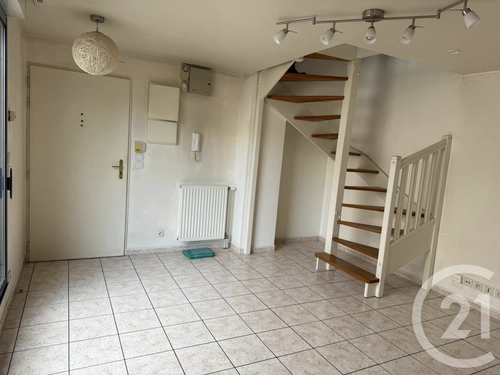 Image d'un appartement 2 pièces 41 m² à 130000€ à savigny-sur-orge (91600)