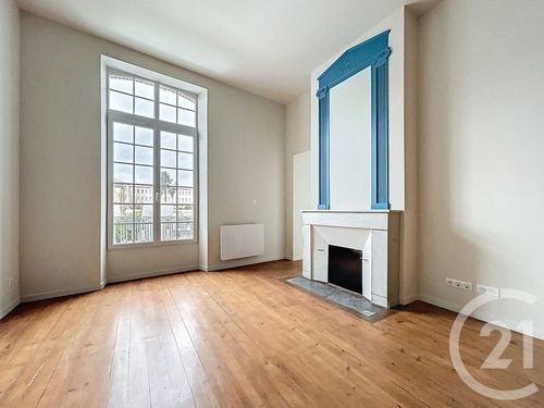 Image d'un appartement 4 pièces 82 m² à 760€ à agen (47000)
