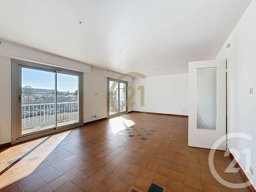 Image d'un appartement 4 pièces 87 m² à 99000€ à luré (42260)