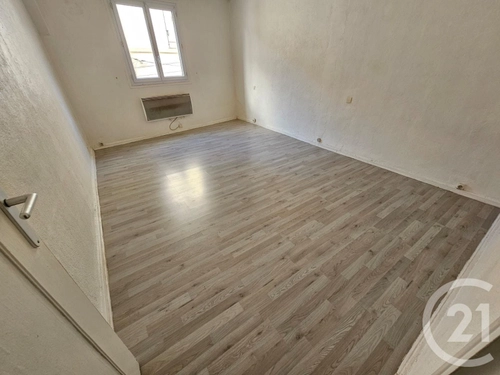 Image d'un appartement 2 pièces 48 m² à 680€ à coulommiers (77120)