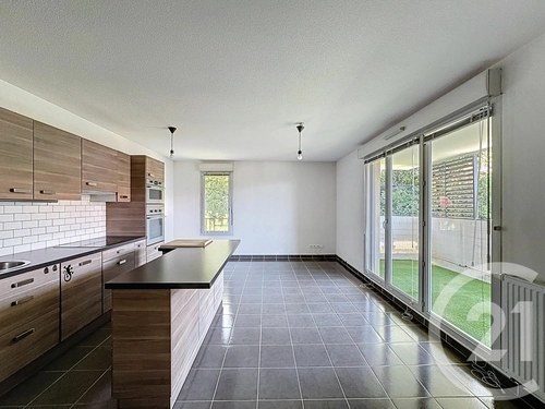 Image d'un appartement 3 pièces 54 m² à 263000€ à trets (13530)