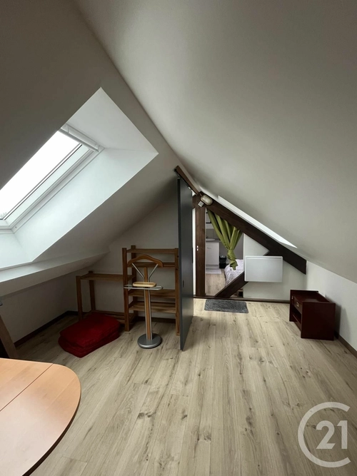 Image d'un appartement meublé 2 pièces 47 m² à 450€ à calais (62100)