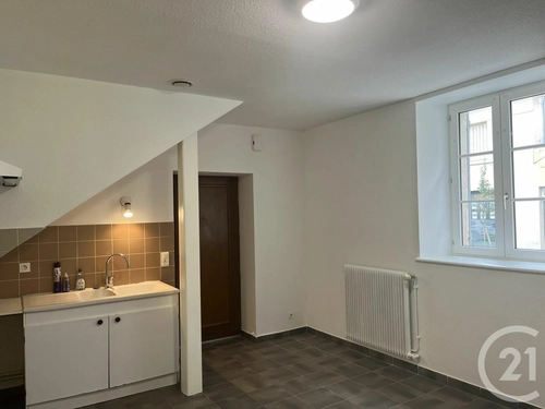 Image d'un appartement 3 pièces 63 m² à 550€ à dole (39100)