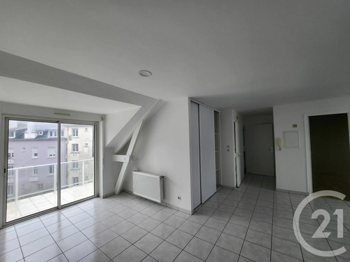 Image d'un appartement 2 pièces 49 m² à 675€ à lorient (56100)