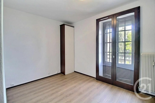Image d'un studio 17 m² à 377.87€ à thonon-les-bains (74200)