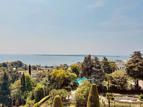 Image d'un appartement 8 pièces 220 m² à 4990000€ à cannes (06400)