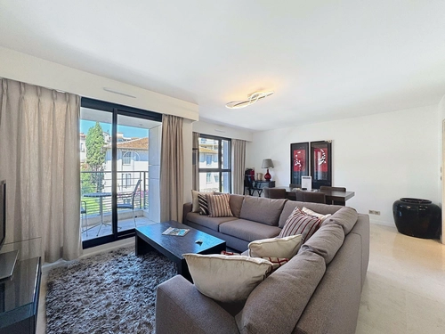 Image d'un appartement 2 pièces 53 m² à 873000€ à cannes (06400)